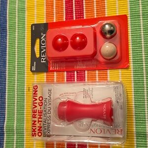 REVLON BRAND SKIN REVIVING ON-THE-GO FACIAL ROLLER AND ROLLER REFILL BUND